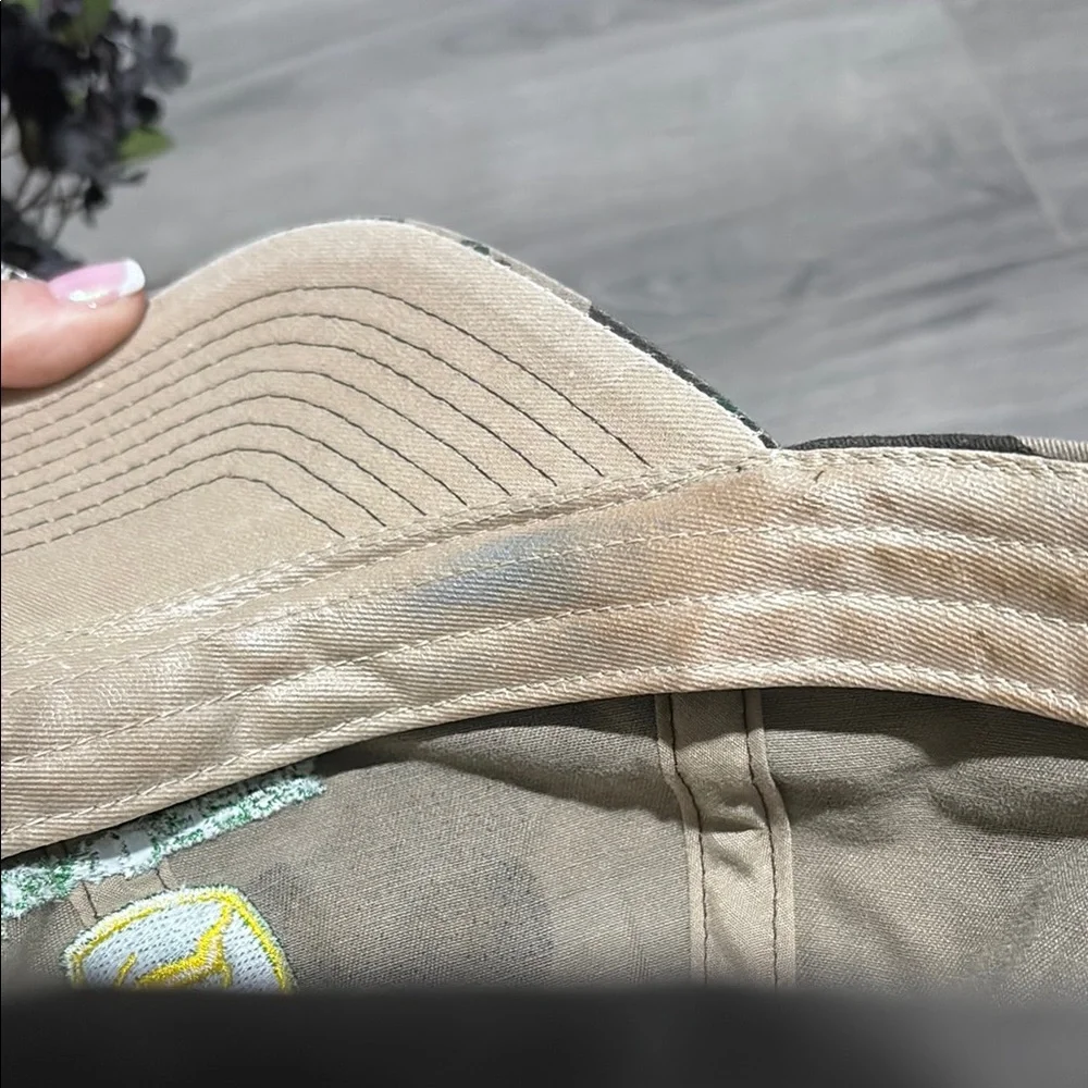 John Deere Camo Hat with Logo - Picture 4 of 7